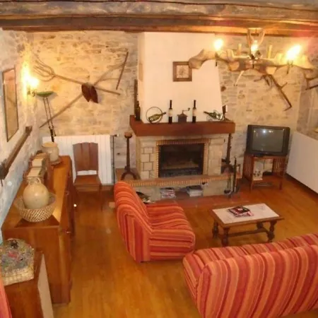 House De Louchapt * Martel